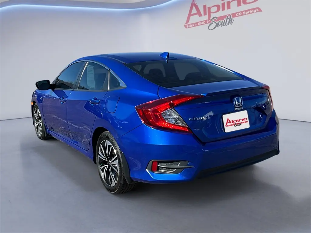 2018 Honda Civic EX-T photo 3