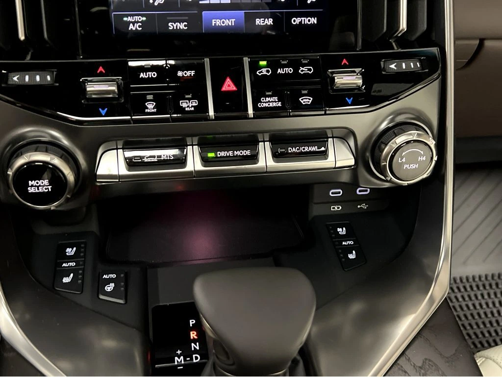 2026 Lexus LX 600 Luxury - Photo 17