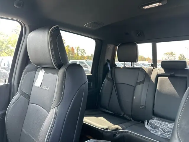 2025 Ram 2500 Laramie photo 8