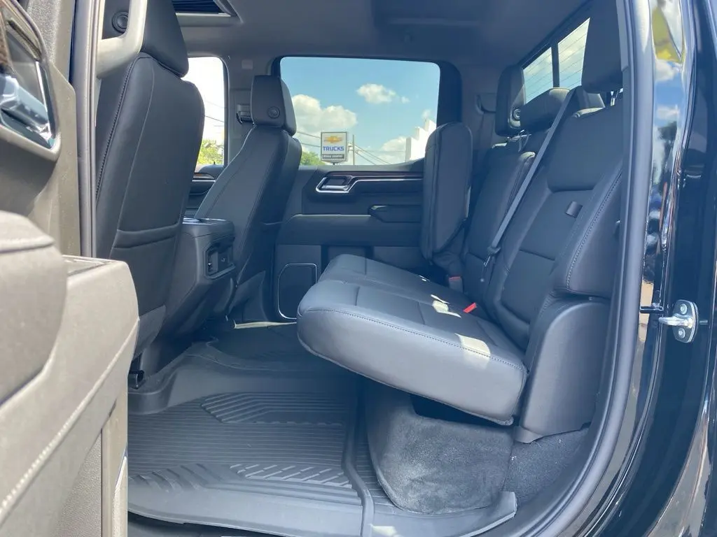 2026 Chevrolet Silverado 1500 LT Trail Boss photo 19