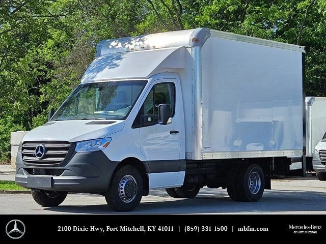 2024 Mercedes-Benz Sprinter Cab Chassis Base