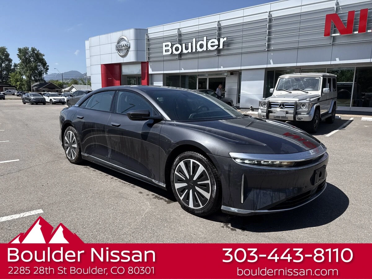 2024 Lucid Air Touring's photo