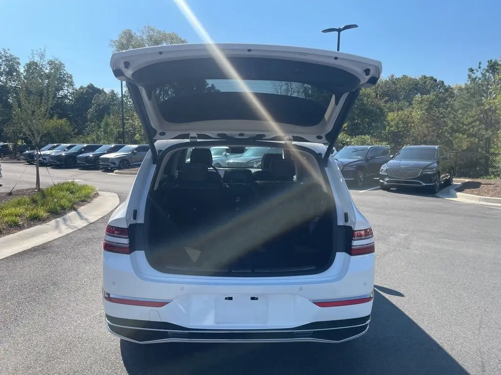 2025 Genesis GV80 3.5T Advanced AWD photo 9