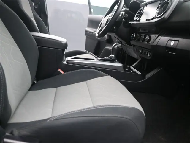 2023 Toyota Tacoma TRD Pro V6 photo 16