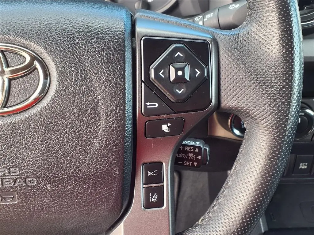 2021 Toyota Tacoma SR5 photo 31