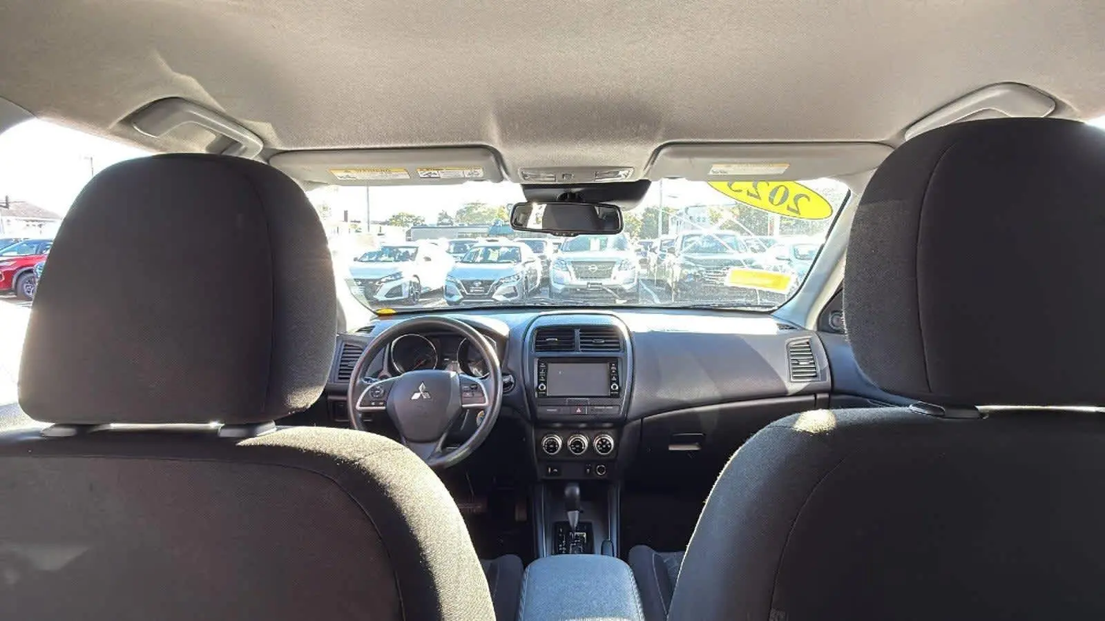 2023 Mitsubishi Outlander Sport ES photo 21