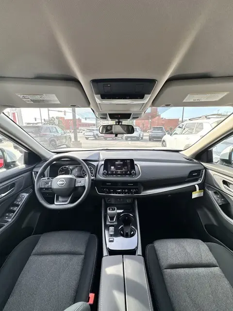 2026 Nissan Rogue SV photo 29