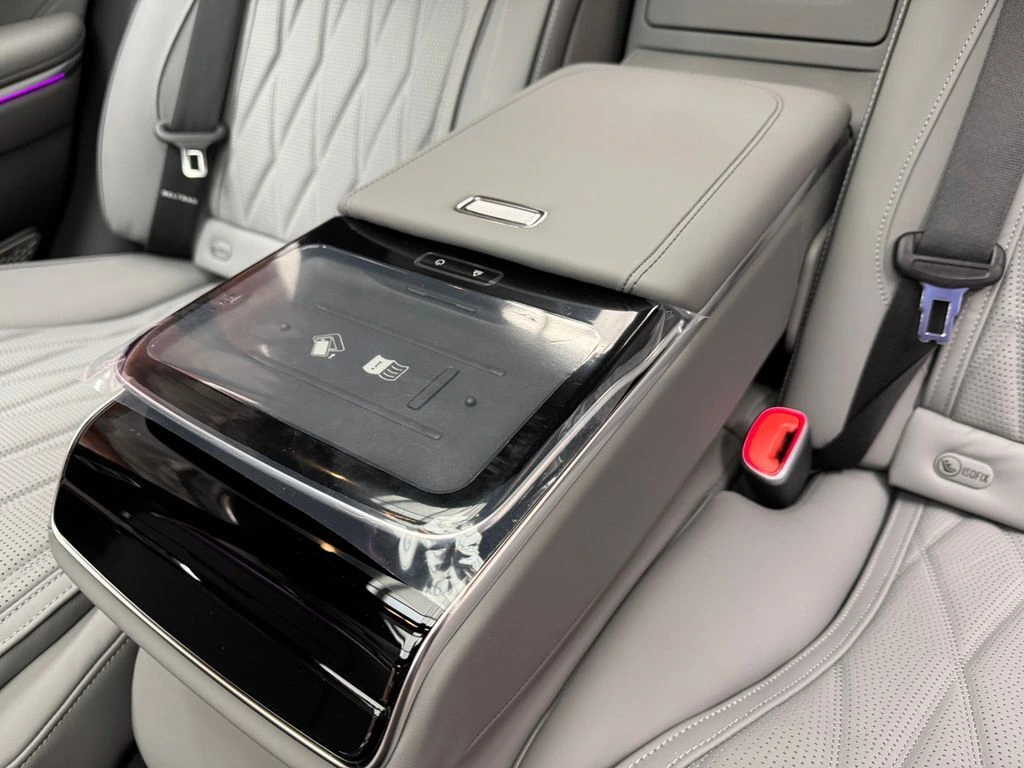 2026 Mercedes-Benz S-Class AMG S 63 - Photo 24