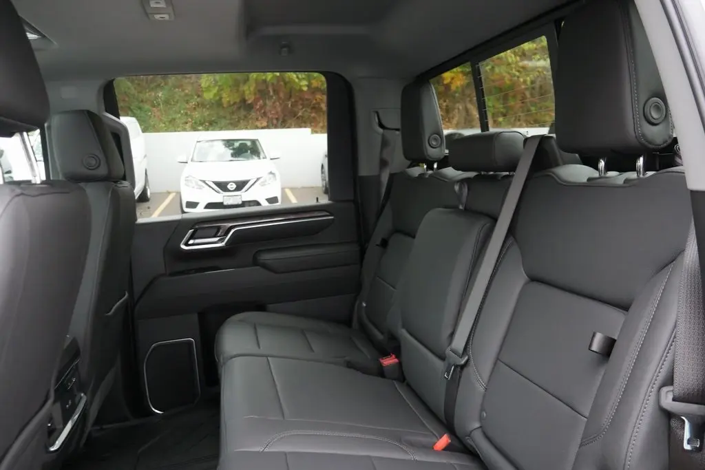 2026 Chevrolet Silverado LTZ photo 28