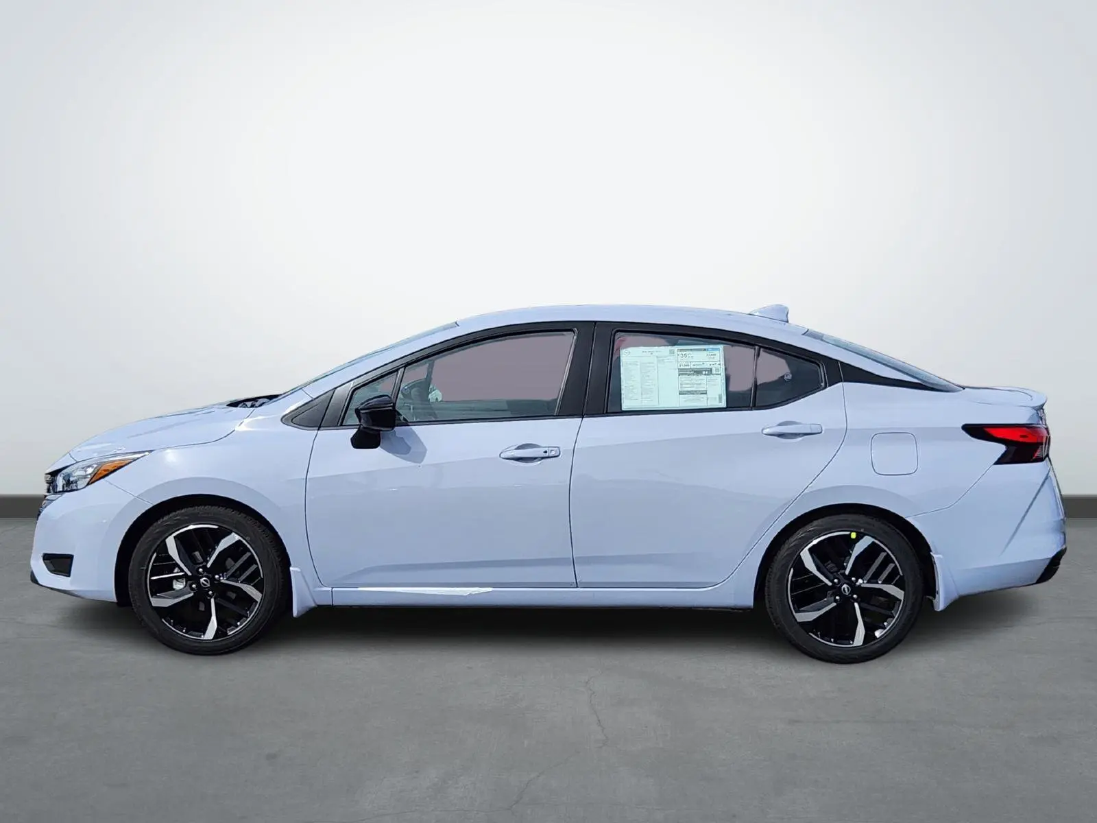 2025 Nissan Versa SR photo 2