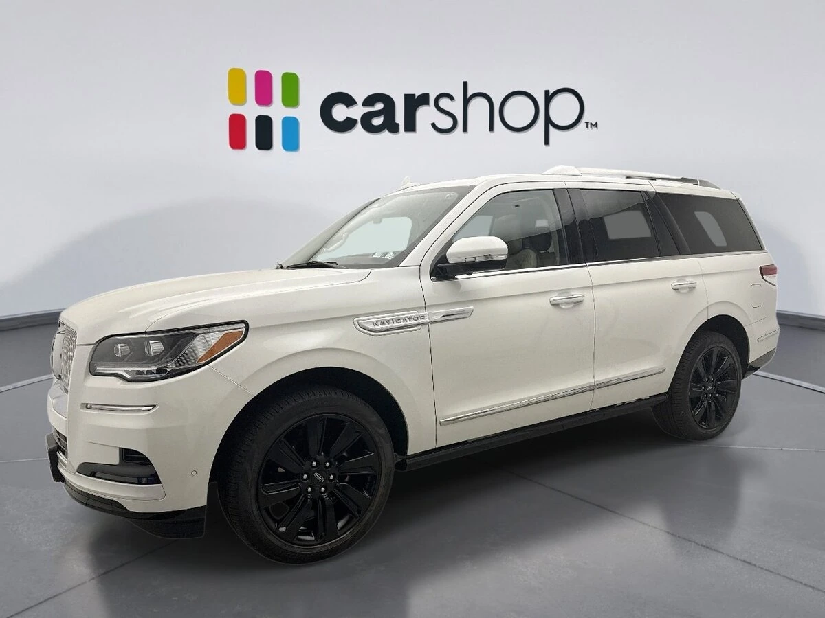 2024 Lincoln Navigator Reserve 4WD's photo