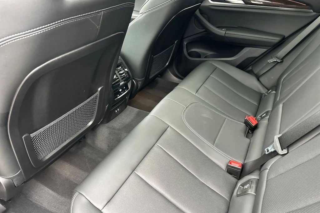 2025 BMW X4 30i - Photo 12