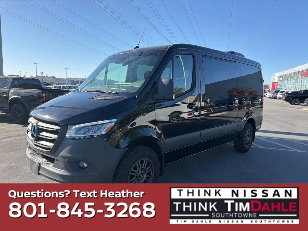 2023 Mercedes-Benz Sprinter 2500 Gas 144 WB's photo