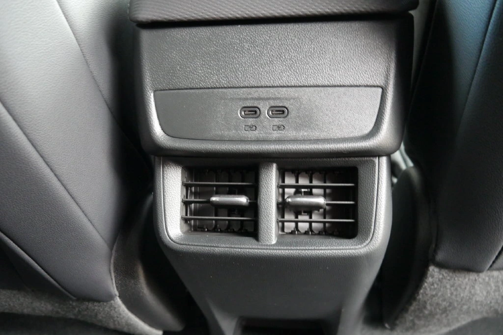 2027 Chevrolet Equinox LT - Photo 13