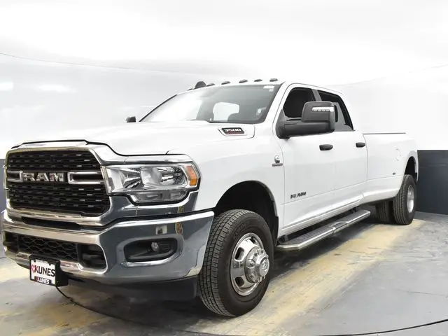 2023 Ram 3500 Big Horn photo 4