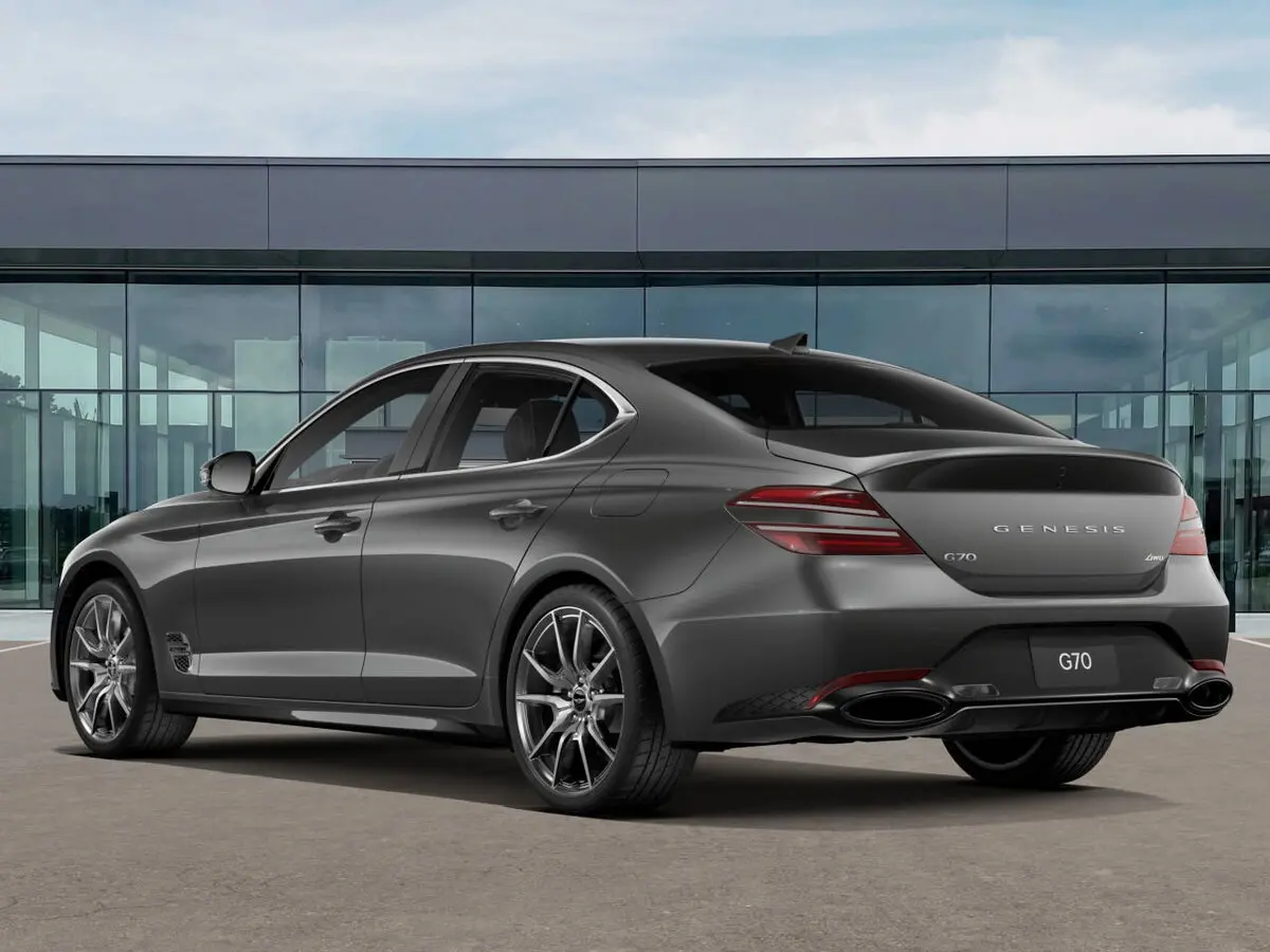 2026 Genesis G70 2.5T AWD photo 4