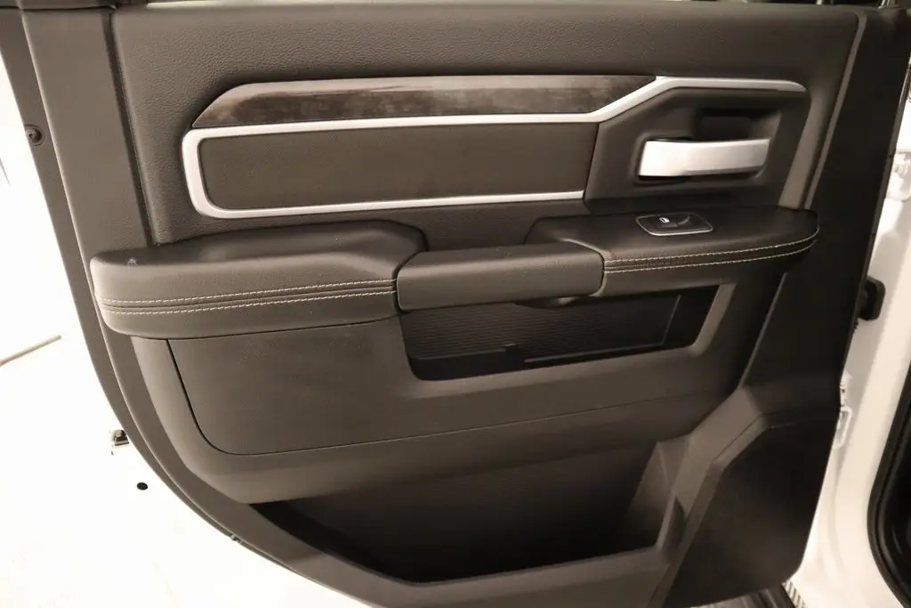 2024 Ram 2500 Big Horn photo 16
