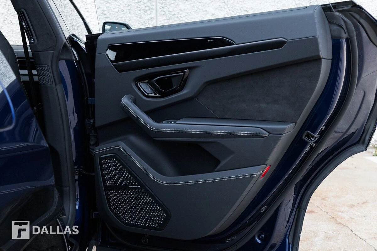2024 Lamborghini Urus S - Photo 32