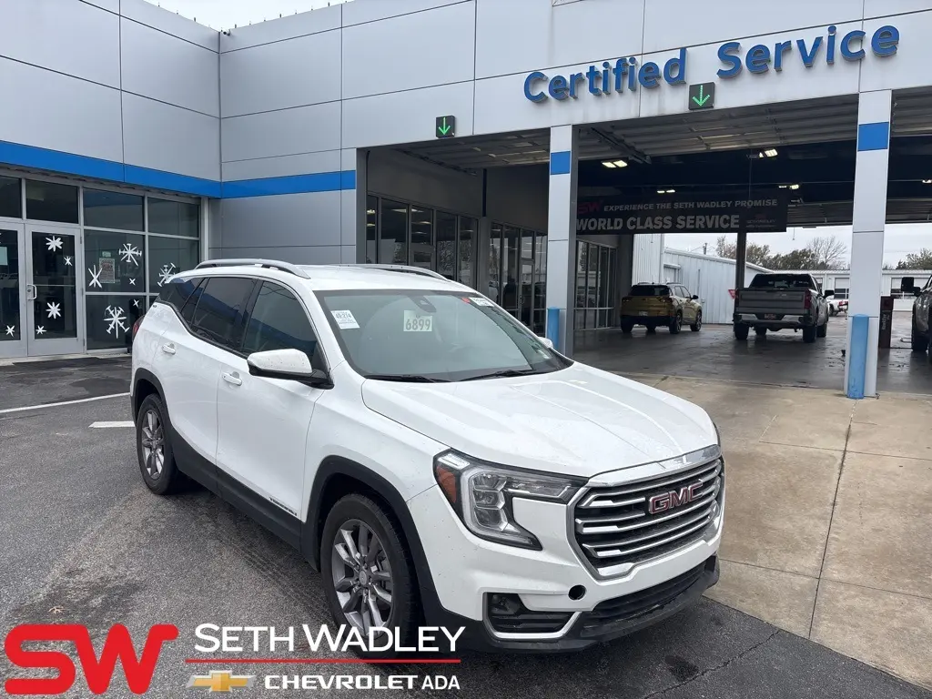 2023 GMC Terrain SLT's photo