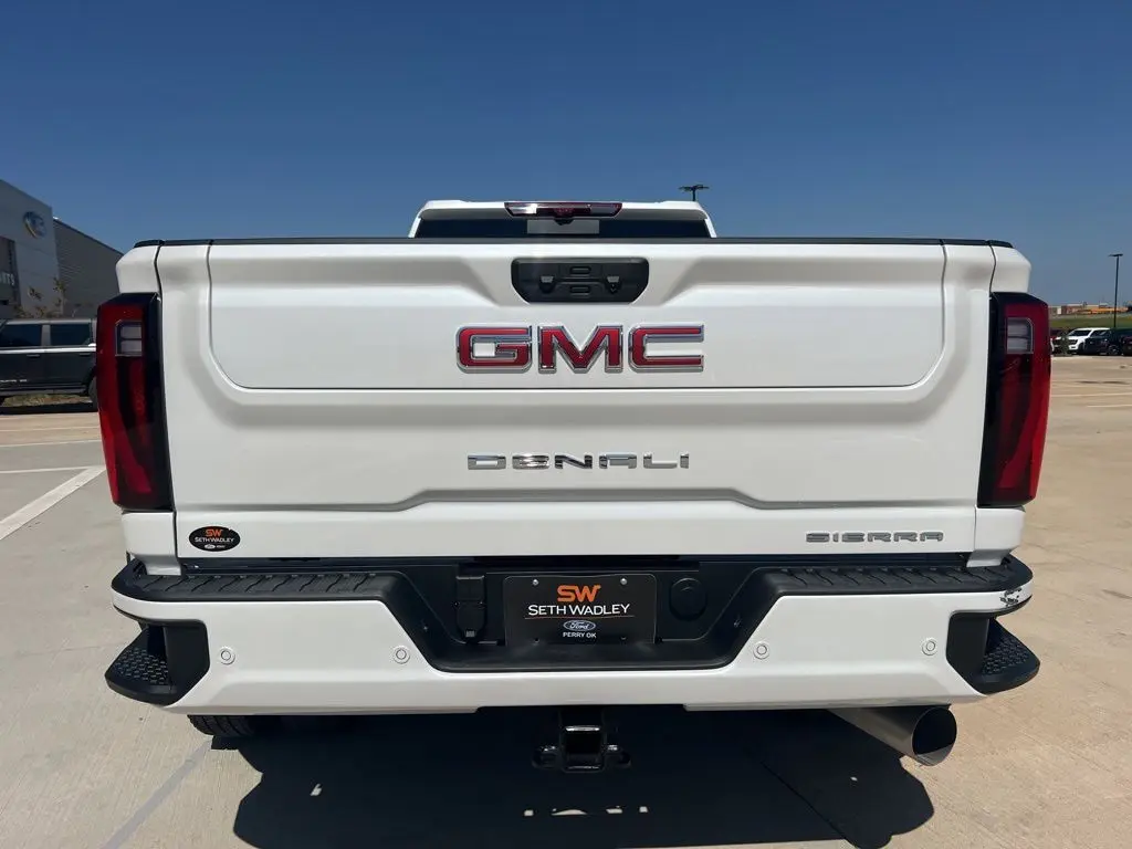 2025 Gmc Sierra HD Denali photo 4
