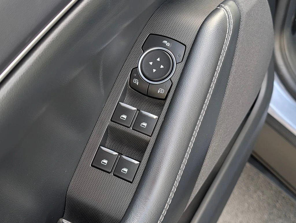 2022 Ford Mustang Mach-E Select RWD - Photo 18