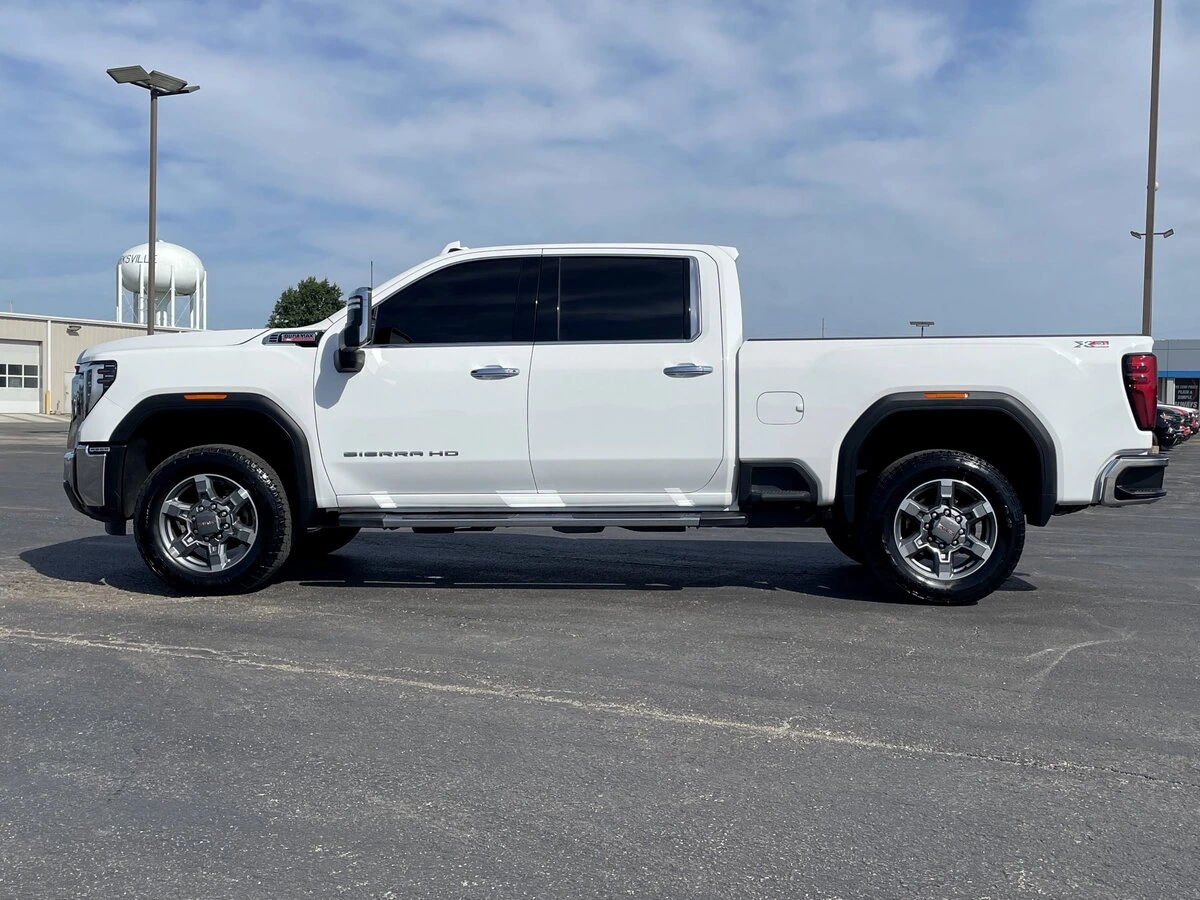 2025 GMC Sierra 2500HD SLT - Photo 7