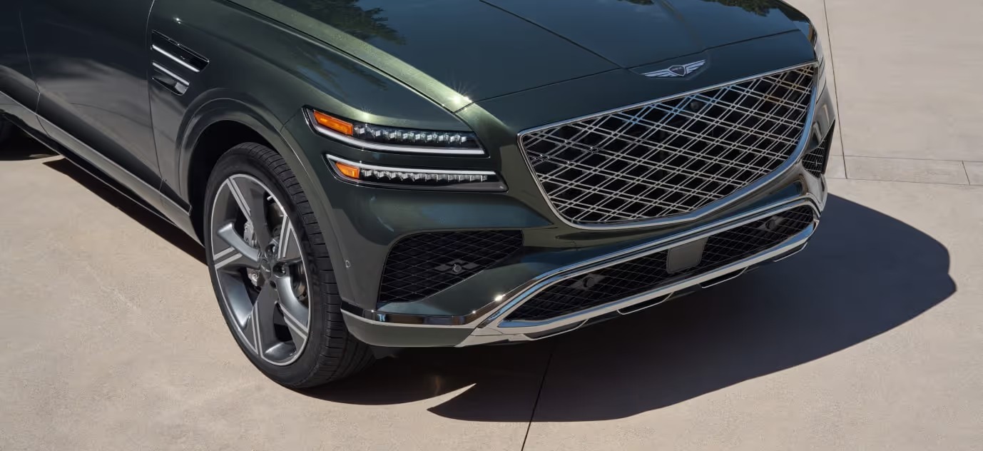 2025 Genesis GV80 Trim Features