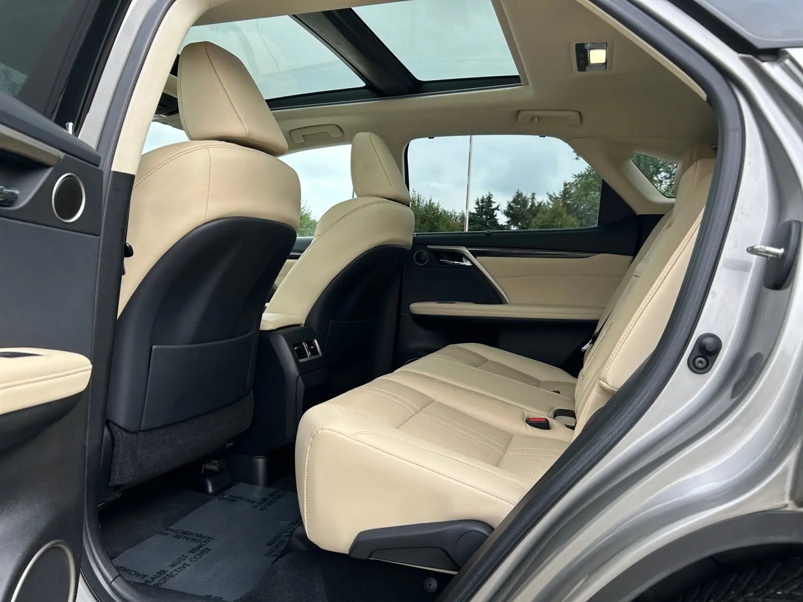 2022 Lexus RX 450h AWD Luxury photo 16