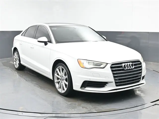 2016 Audi A3 1.8T Premium Plus photo 2