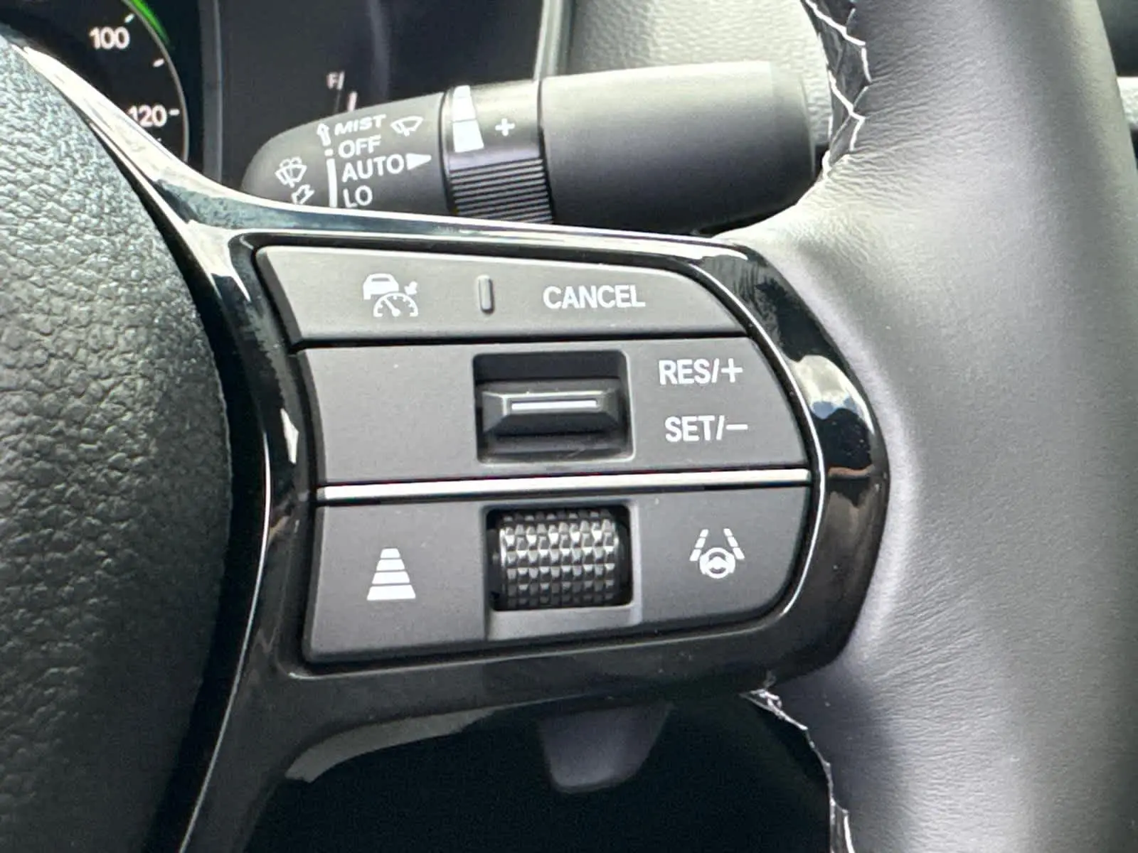 2025 Honda Civic Hybrid Sport Touring photo 21