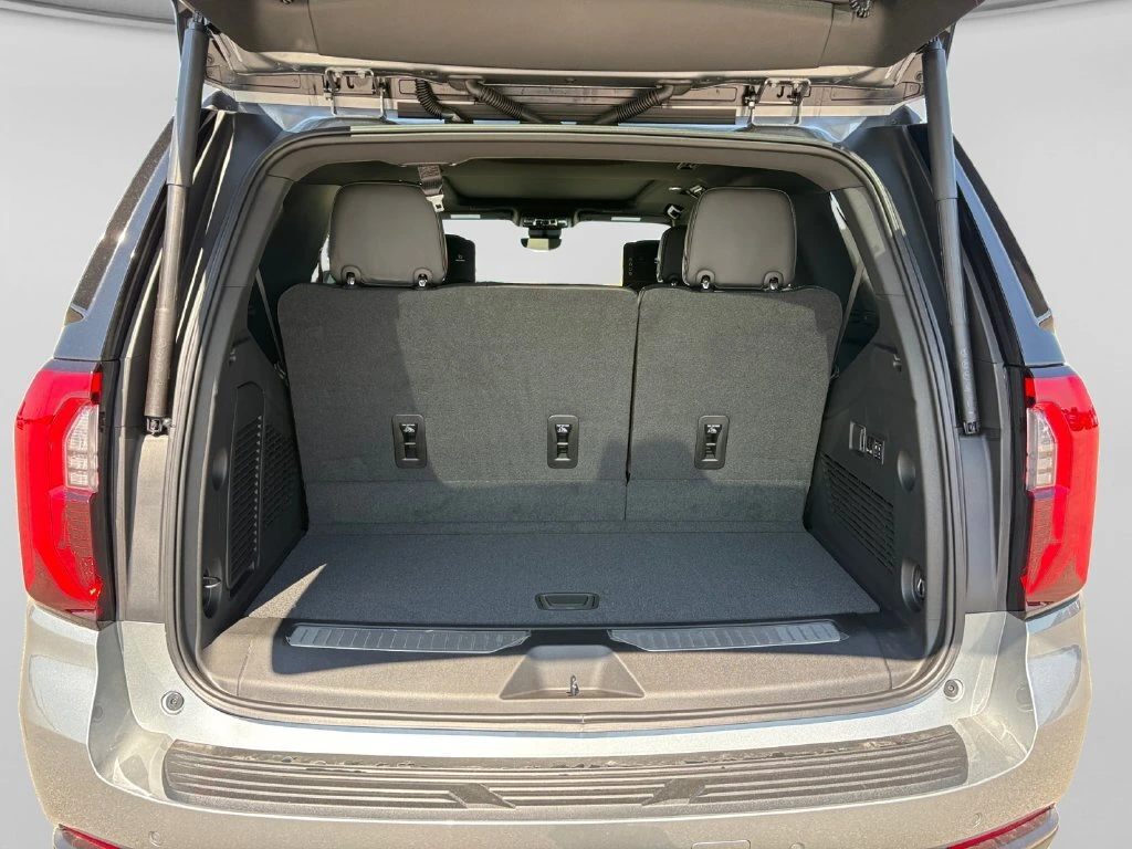 2026 GMC Yukon AT4 Ultimate - Photo 43
