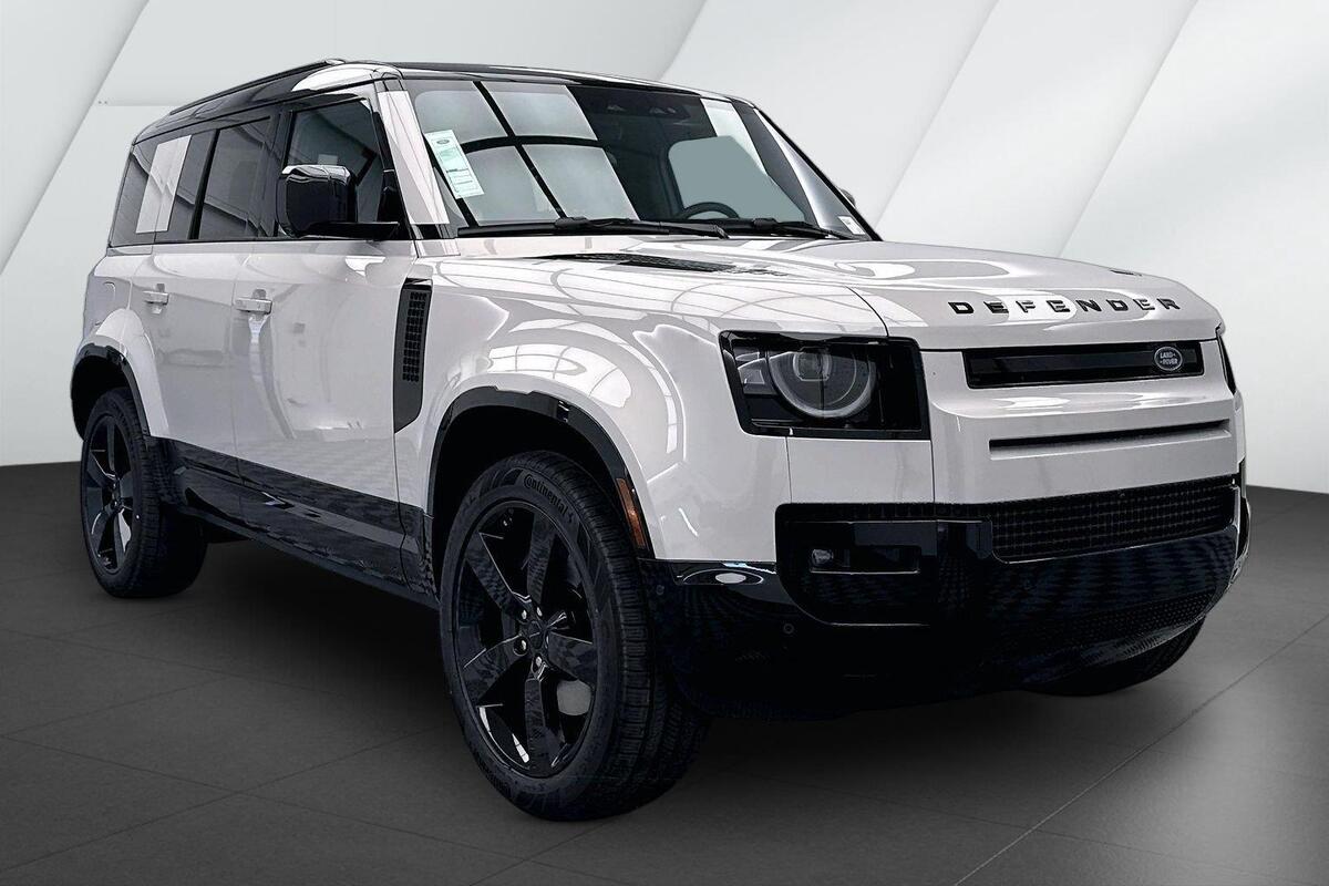 2026 Land Rover Defender 110 X-Dynamic SE