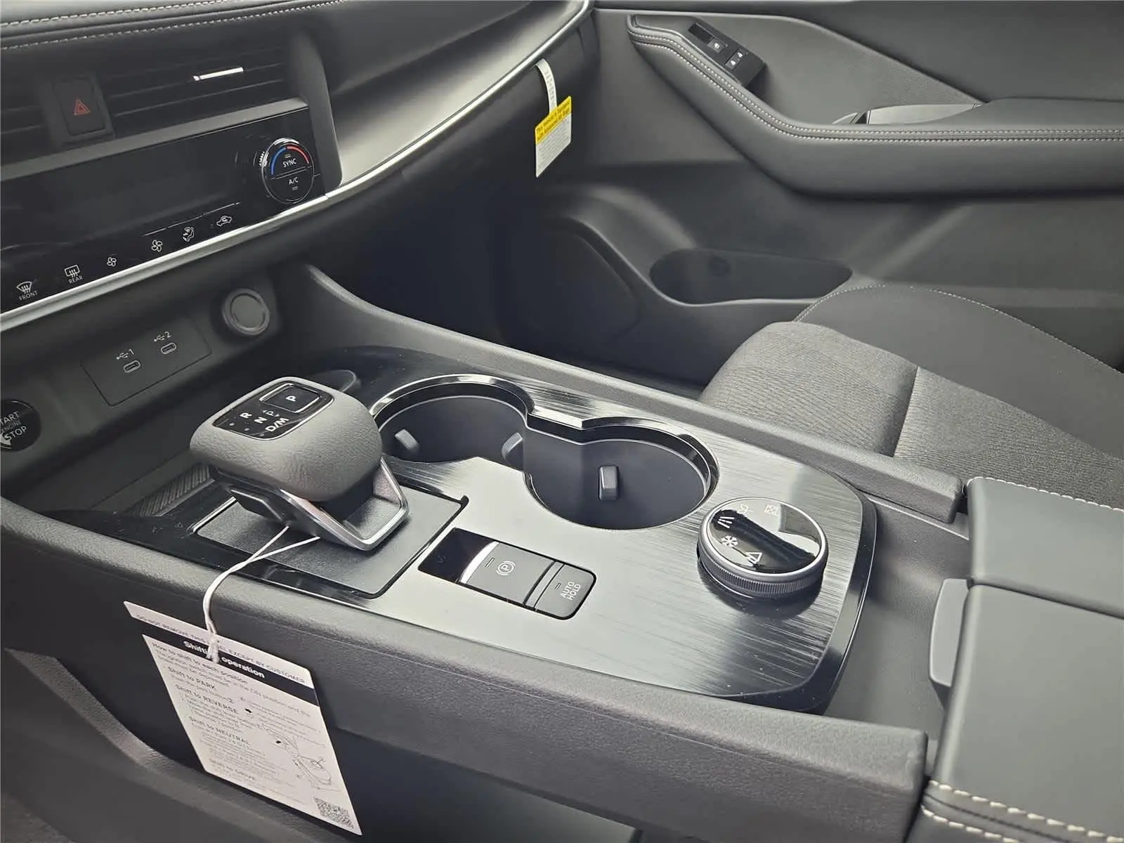 2026 Nissan Rogue SV photo 7