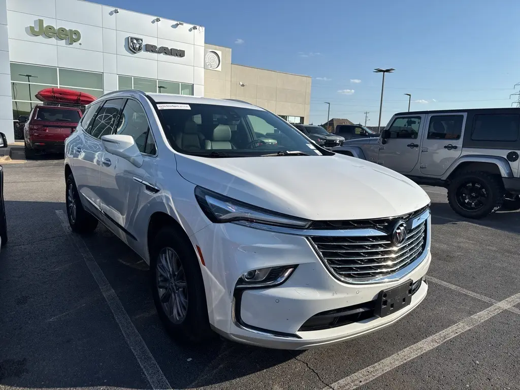 2024 Buick Enclave Premium photo 5