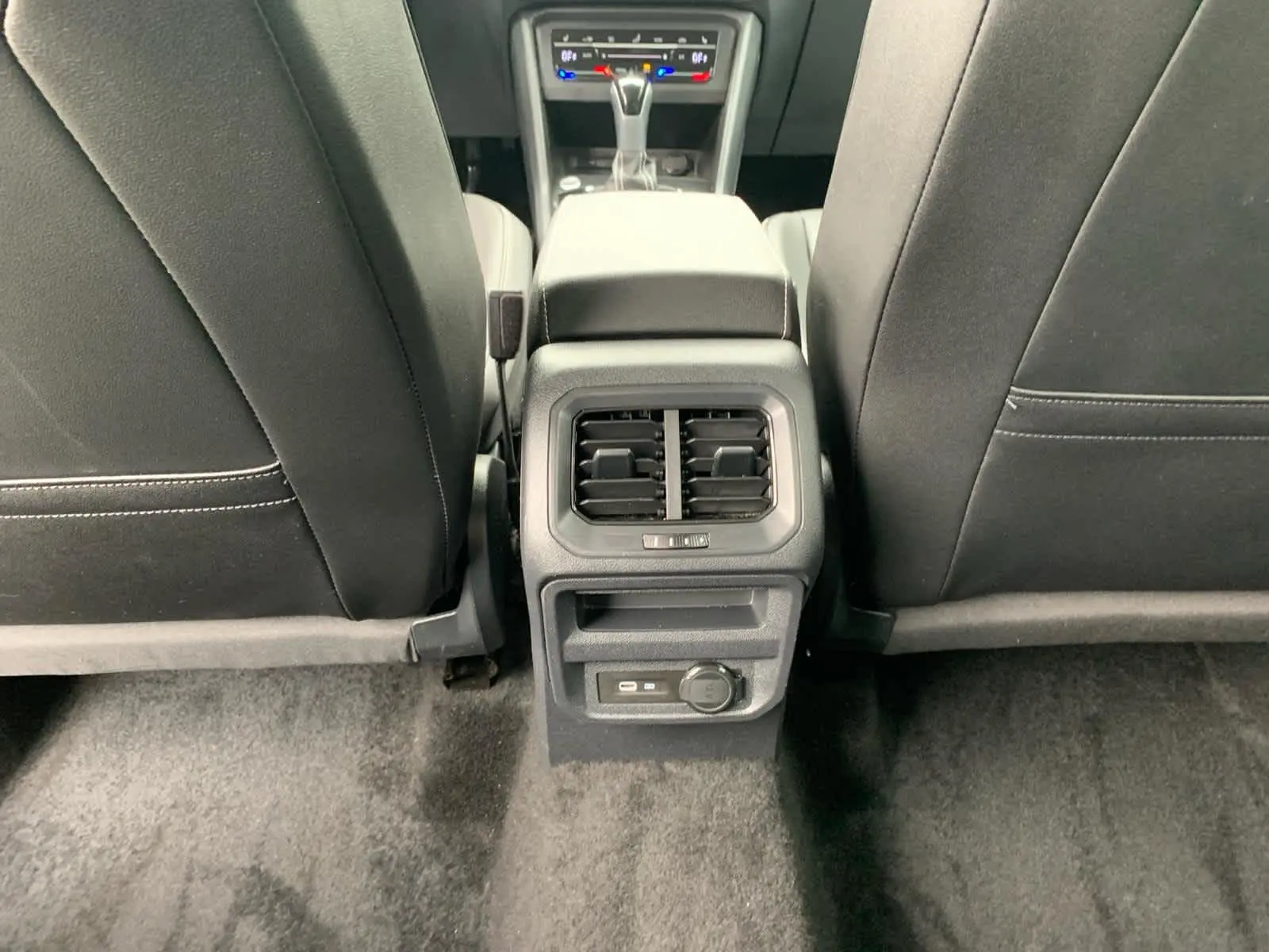 2023 Volkswagen Tiguan SE photo 27