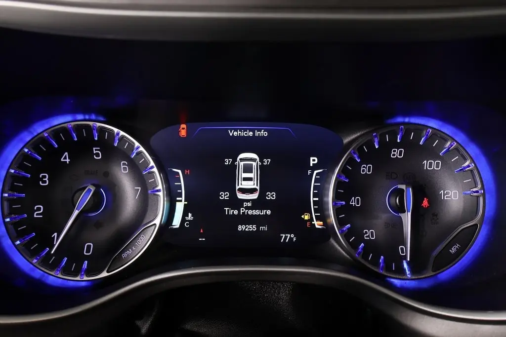 2022 Chrysler Pacifica Touring L photo 4