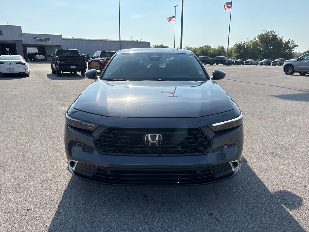 2024 Honda Accord Hybrid Touring photo 8
