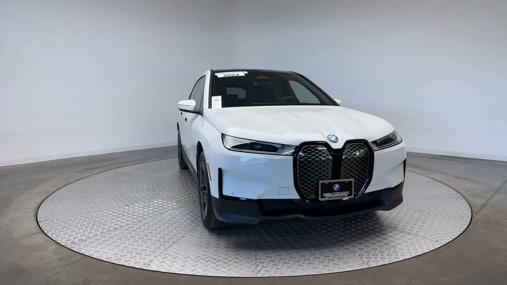 Used 2024 BMW iX Base with VIN WB523CF0XRCR29662 for sale in Highlands Ranch, CO