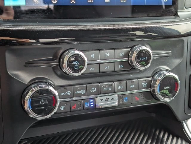 2023 Ford F-150 Raptor - Photo 18