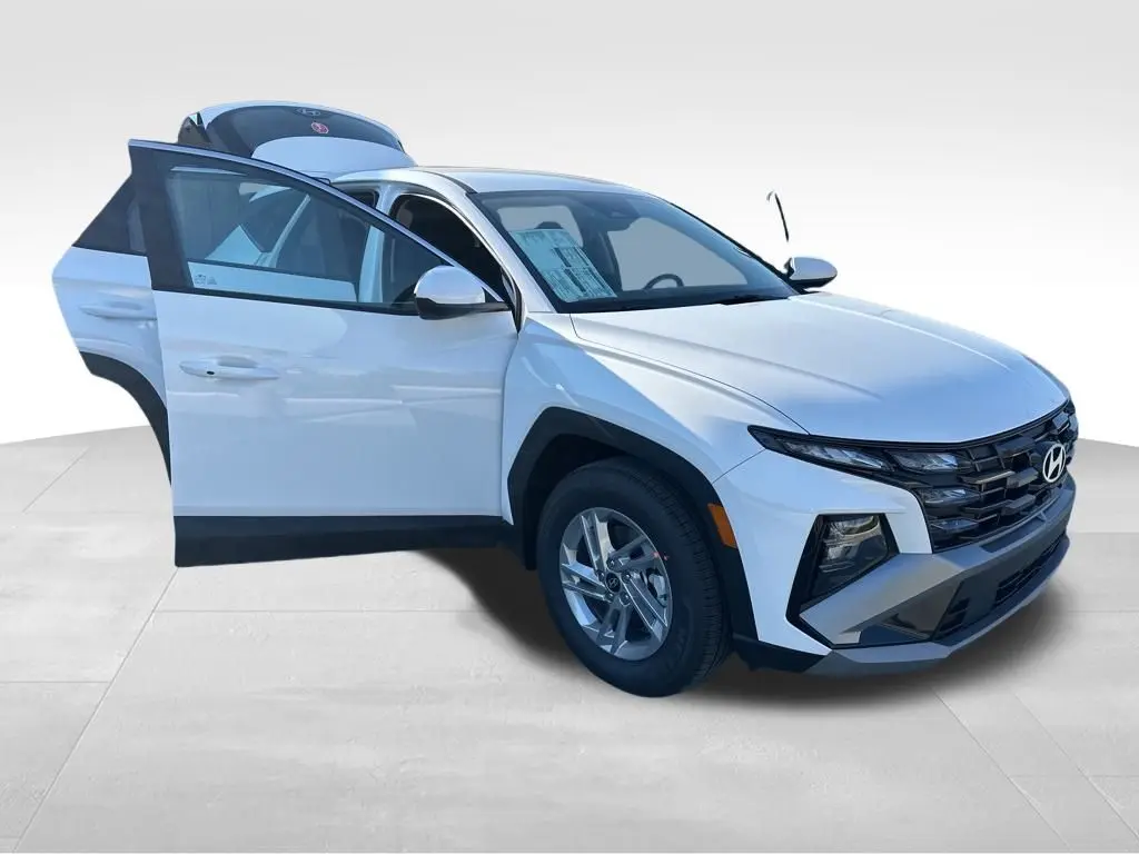 2026 Hyundai Tucson SE photo 14
