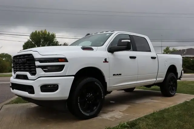 2025 Ram 2500 Big Horn photo 7