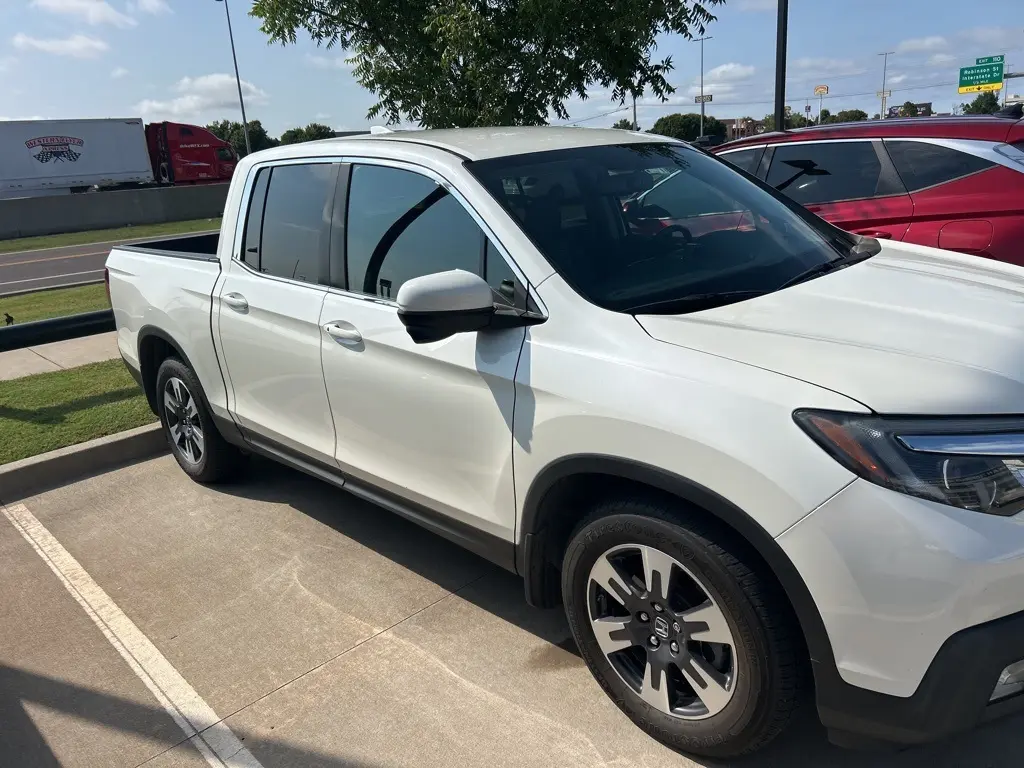 2018 Honda Ridgeline RTL-T photo 6