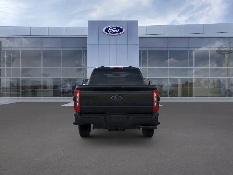 2026 Ford F-250 photo 4