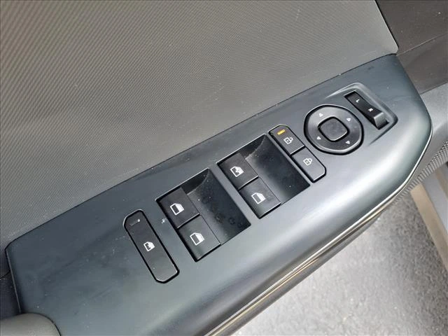 2025 Kia K4 LXS - Photo 10