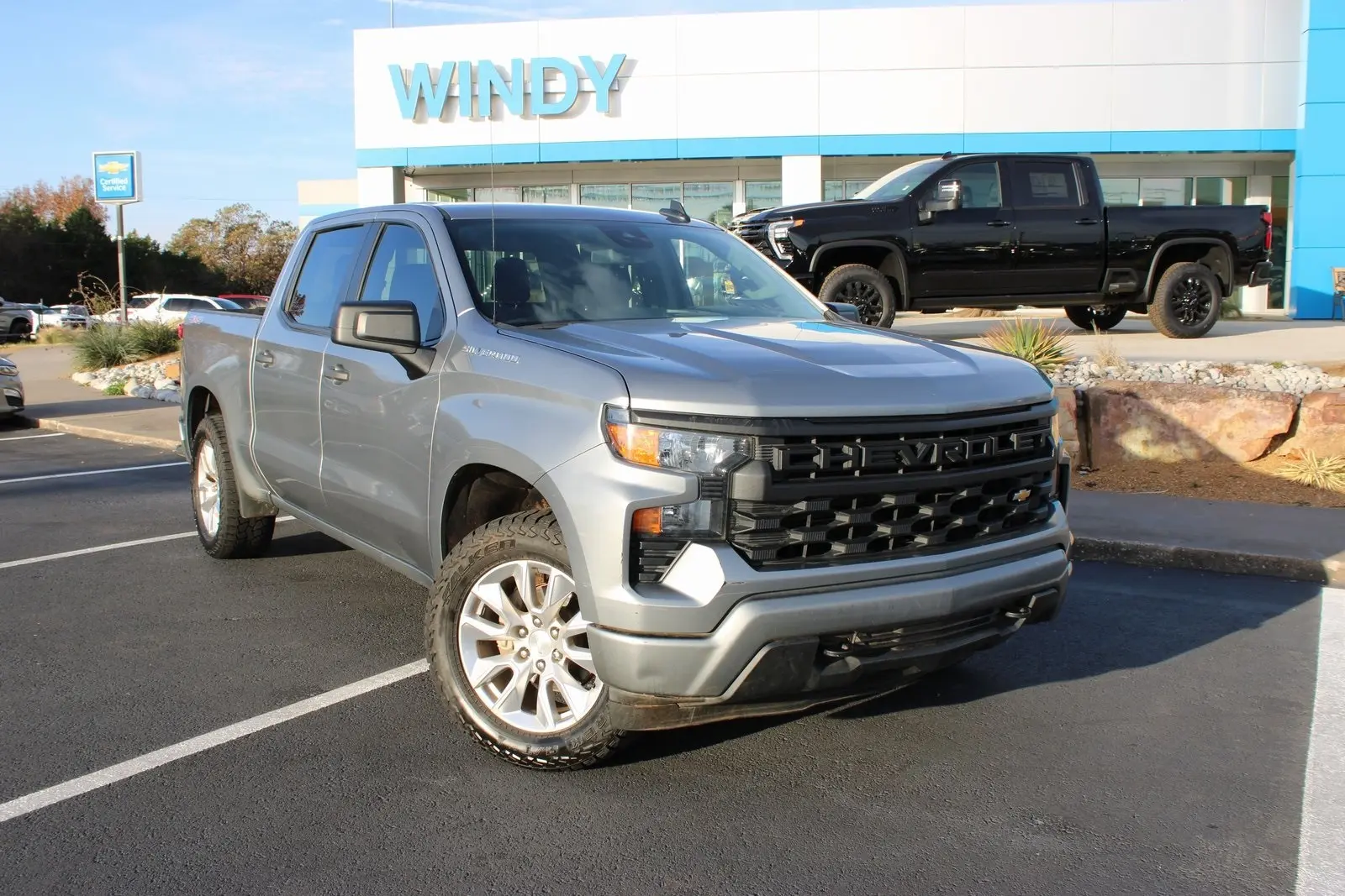 2024 Chevrolet Silverado 1500 Custom photo 2