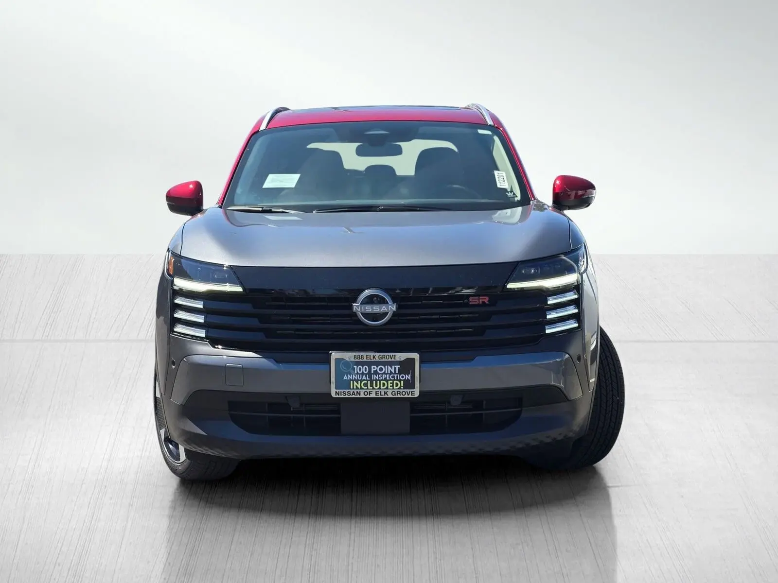 2025 Nissan Kicks SR photo 2