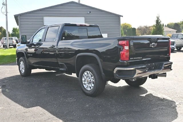 2026 Chevrolet Silverado 3500HD LT - Photo 7