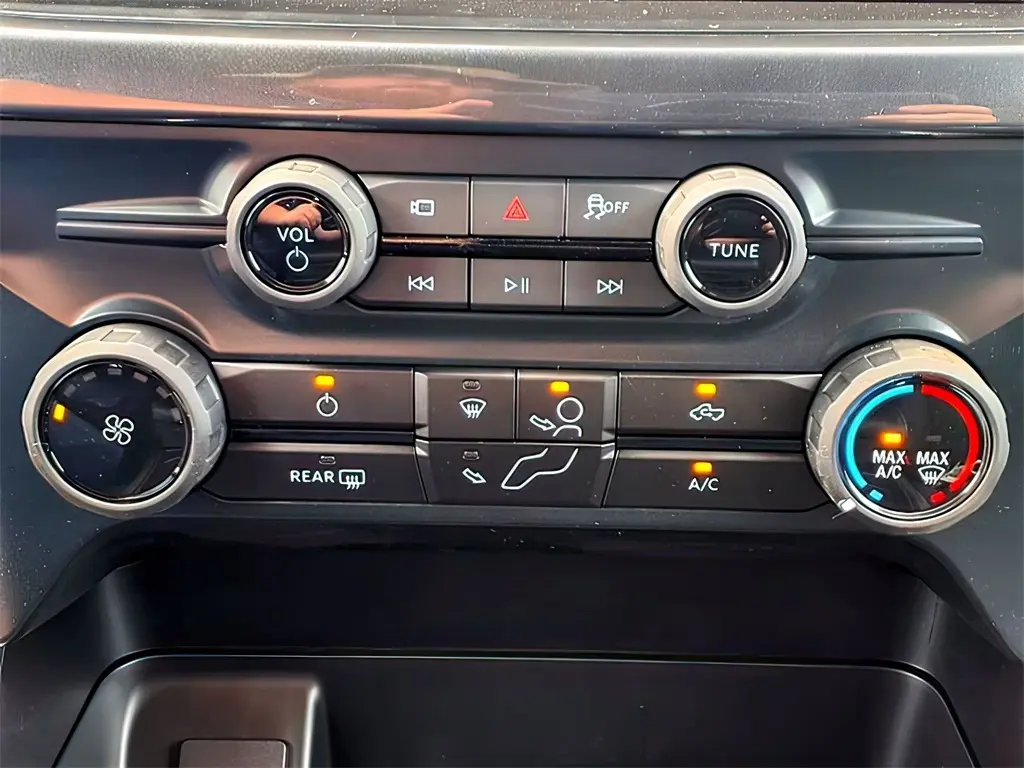 2025 Ford F-150 STX photo 11