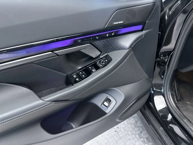 2026 BMW i5 40 - Photo 16
