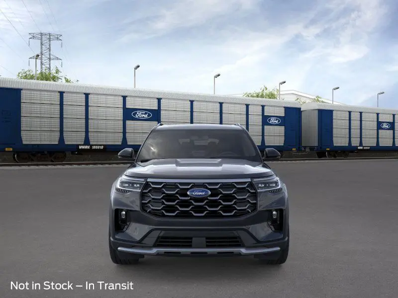 2025 Ford Explorer Platinum photo 4